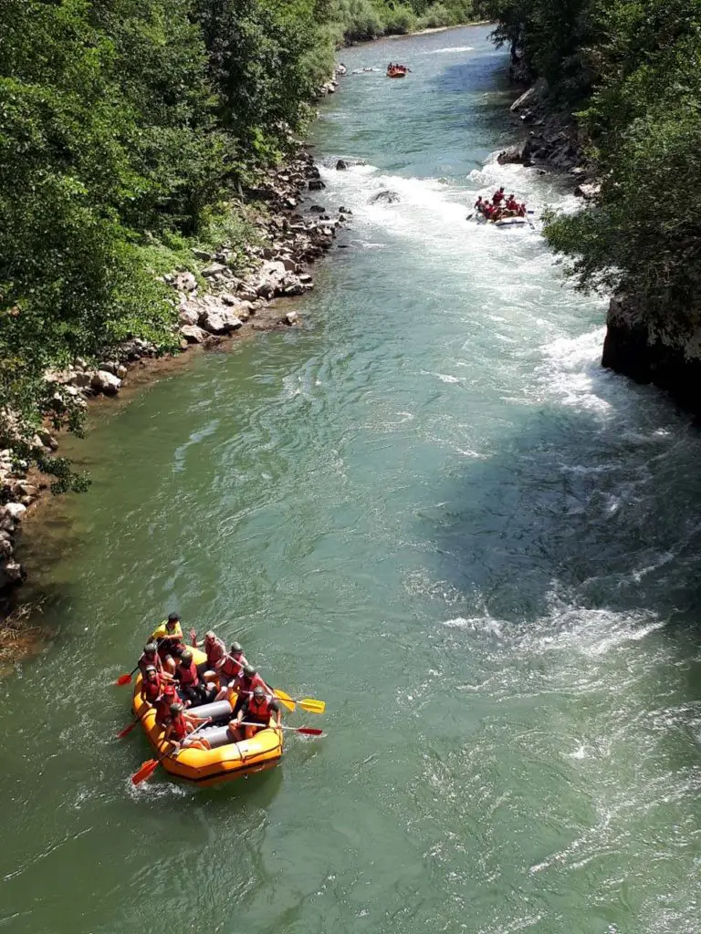 Team building Serbia, rafting Lim