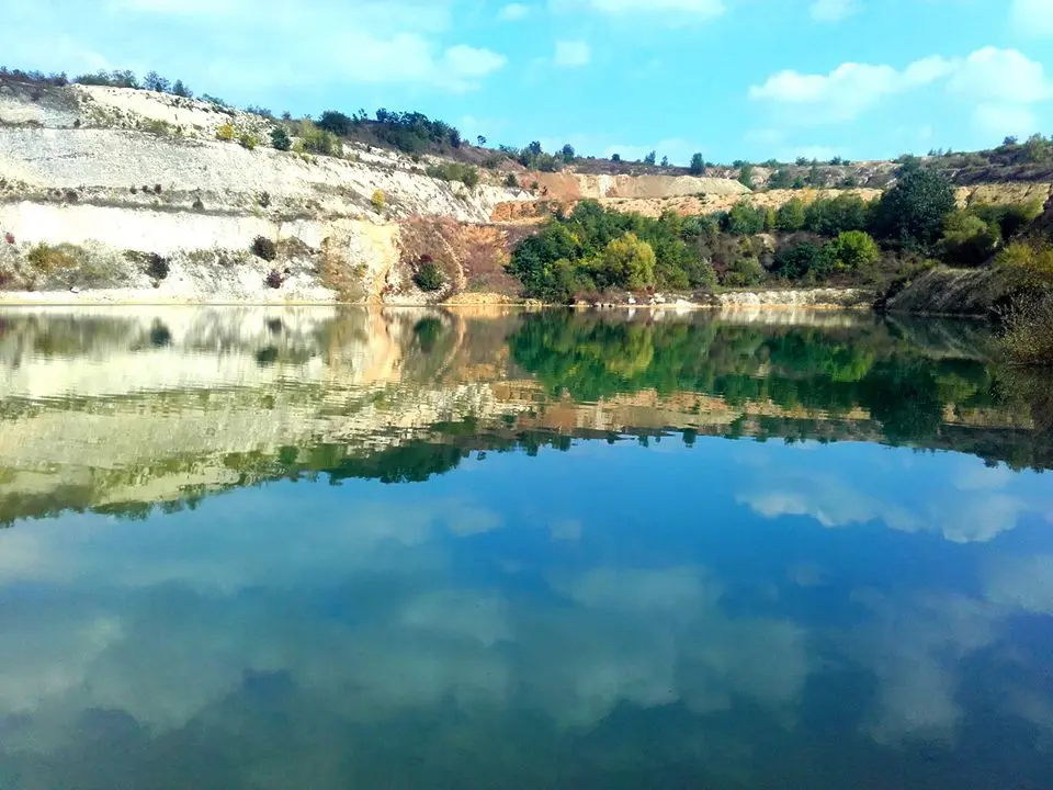 Bešenovačko jezero Fruška gora