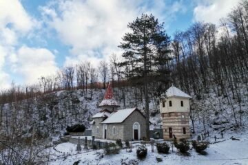 Manastir Radovašnica Cer