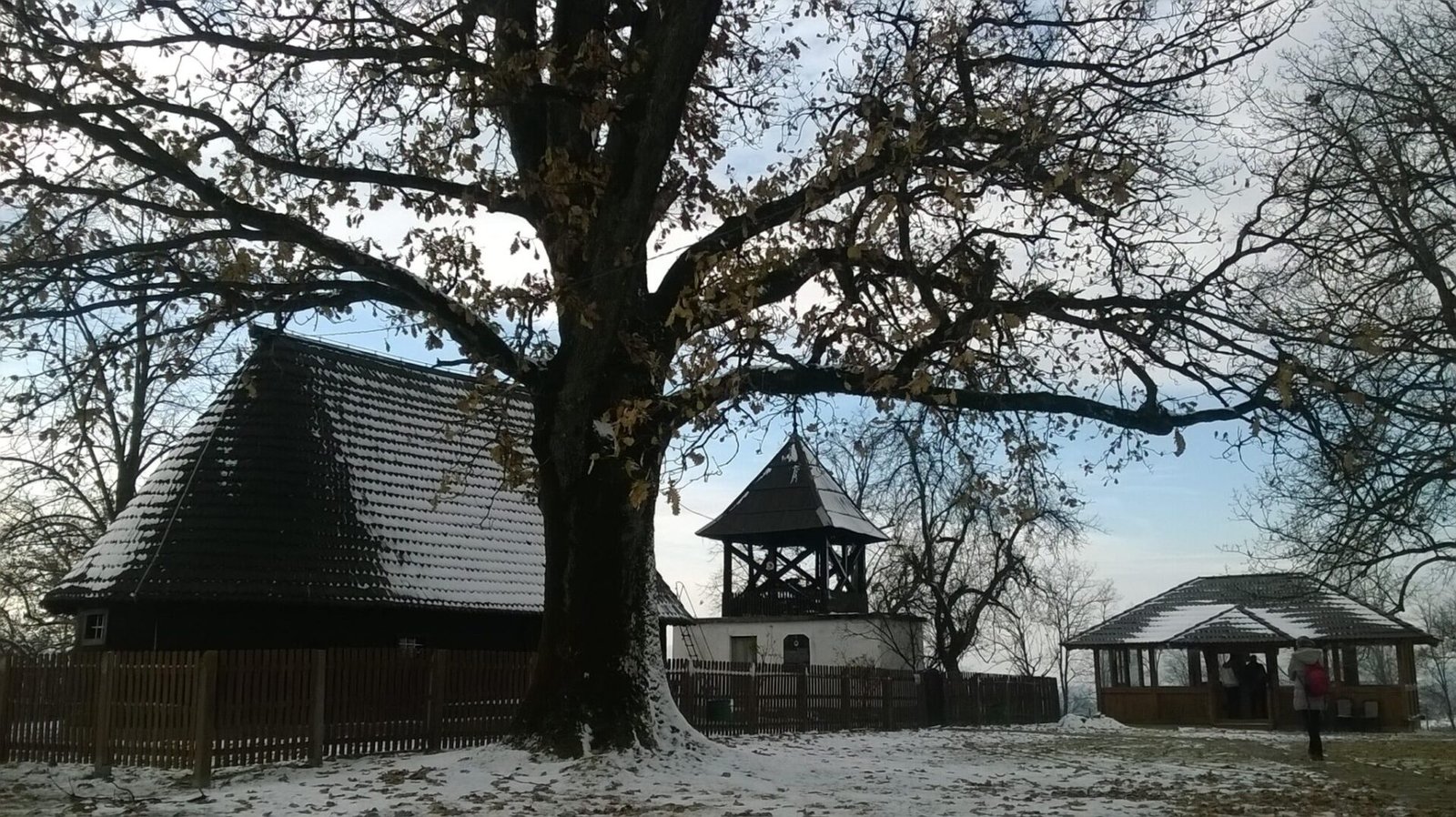 Crkva brvnara selo Ljutovnica